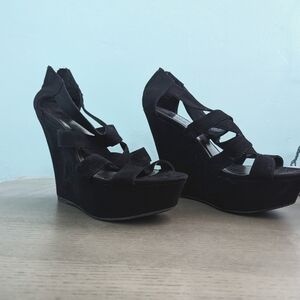 Black Madden Girl Wedges